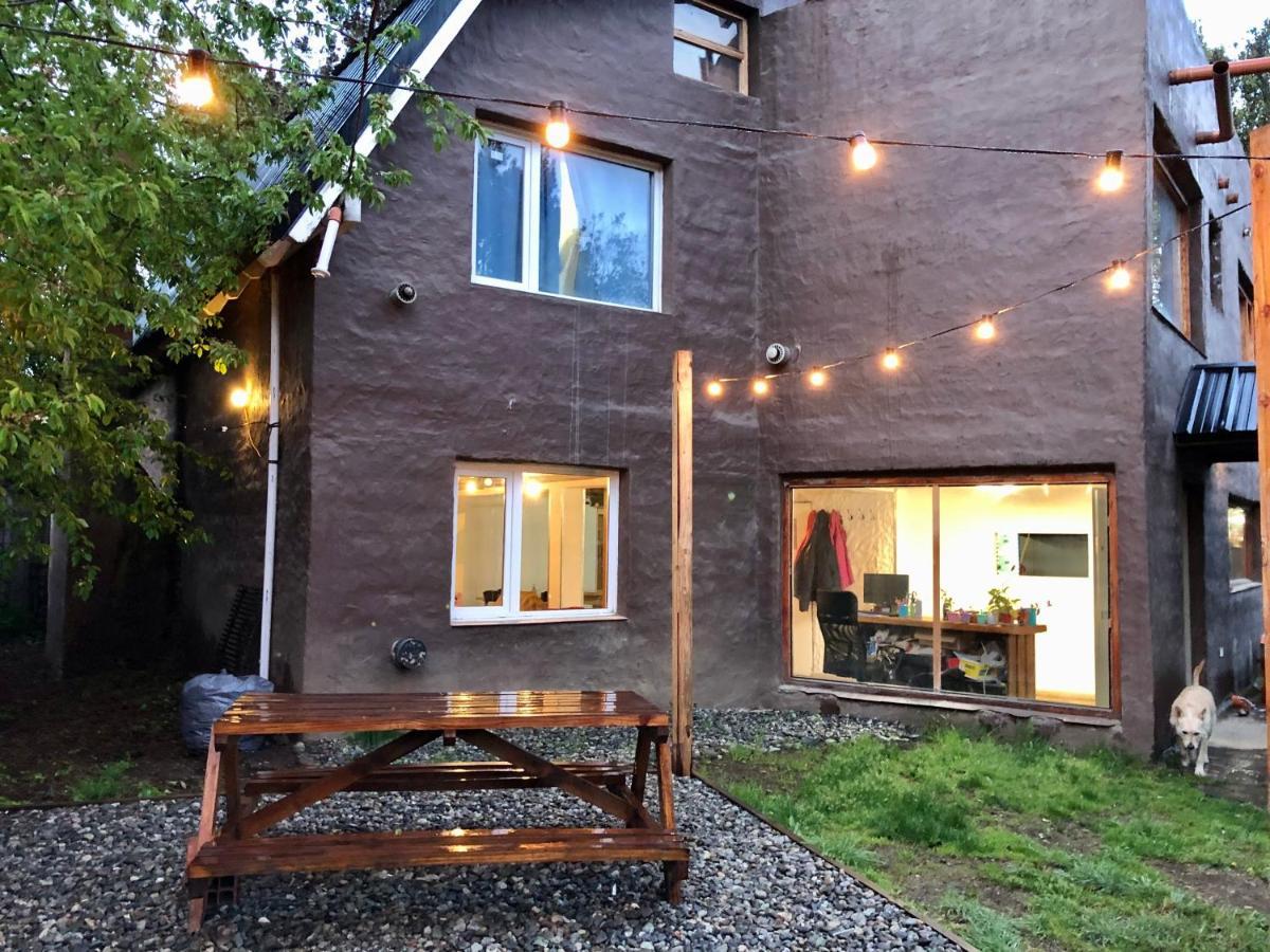 Ciao Bariloche - Habitaciones Privadas En Hostel 外观 照片